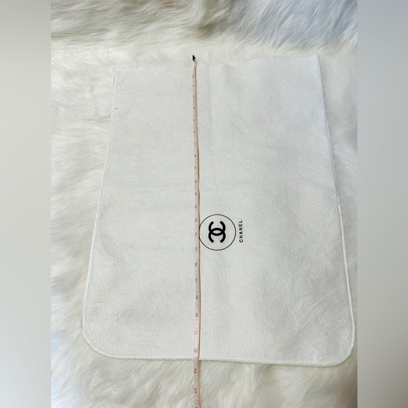 🛑SOLD🛑 3 pieces Chanel dust bag - Picture 6 of 8